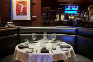 Abe And Louie's Table Set Up