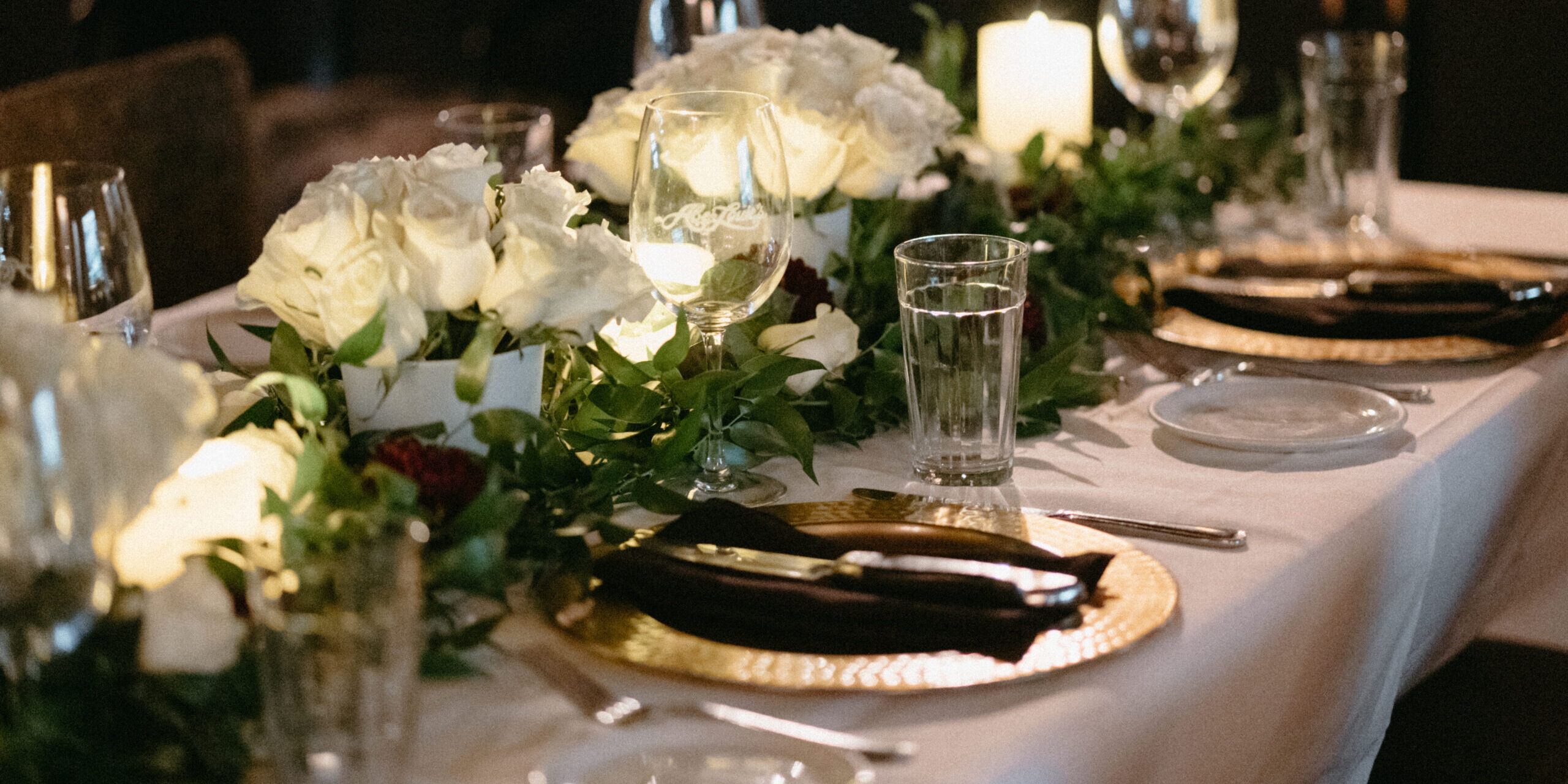 private dining table settling